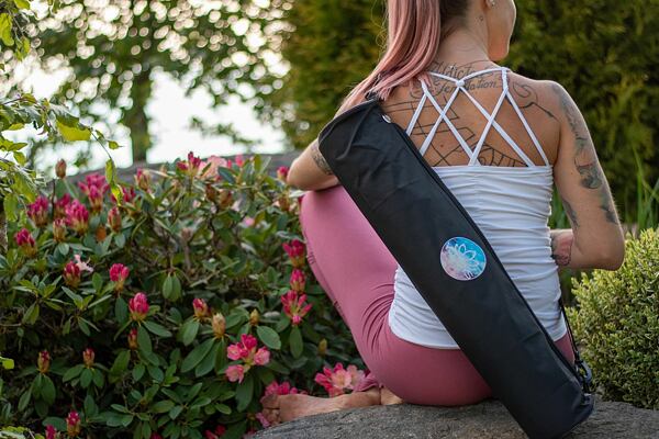 pomůcky na jógu z korku