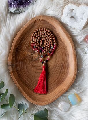 Meditační mala - Turmalín a Rudraksha se stříbrným logem (Ag 925/1000)