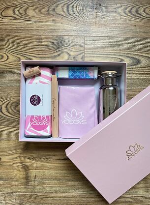 Dárkový set s termo láhví, ručníkem a jógovou páskou PINK TROPICAL