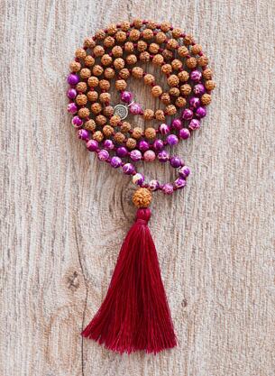 Meditační mala - Purpurový Jaspis a Rudraksha se stříbrným logem (Ag 925/1000)