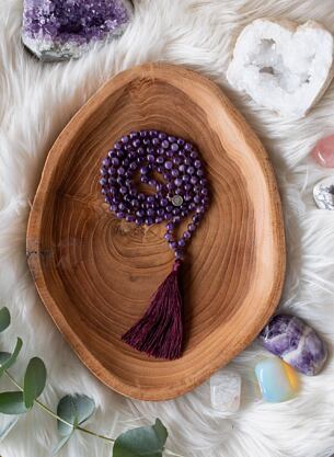 Meditační mala - Ametyst se stříbrným logem (Ag 925/1000)