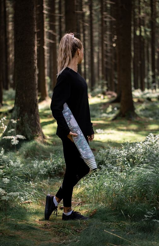 Cestovní podložka na jógu ZASE V LESE