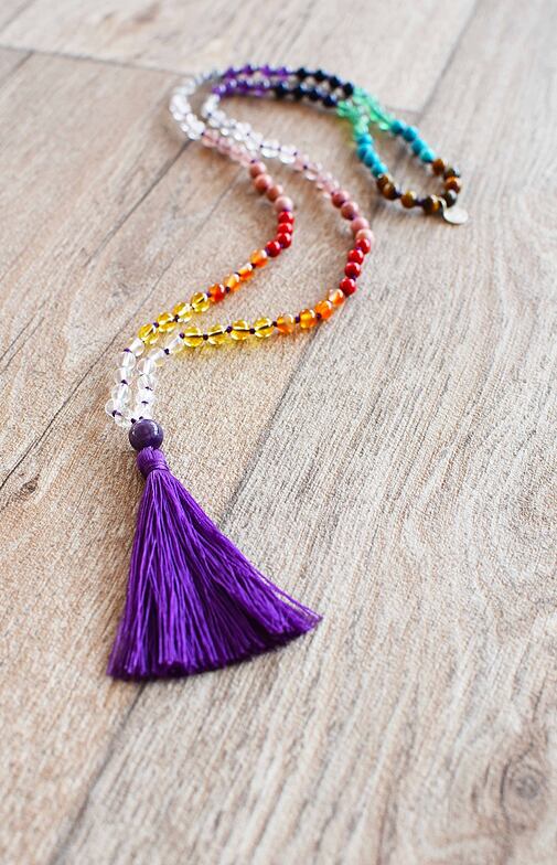 Meditační mala ČAKRY - PURPLE se stříbrným logem (Ag 925/1000)