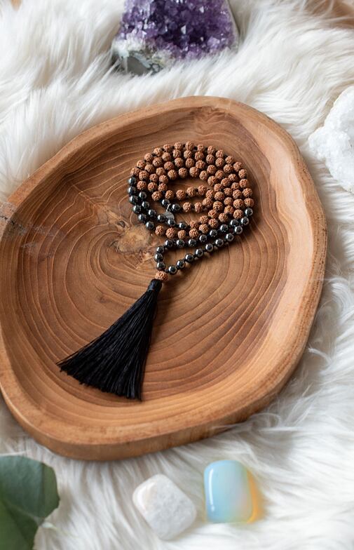 Meditační mala - hematit a rudraksha