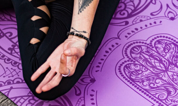 PROFESIONÁLNÍ PODLOŽKA NA JÓGU