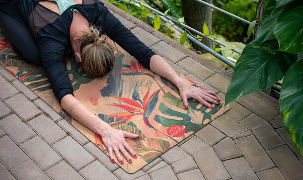 KORKOVÁ PODLOŽKA NA JÓGU