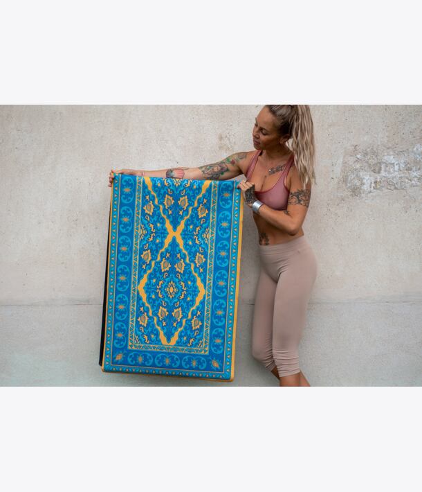 jógová podložka orientální koberec na jógu v barvě petrolejová