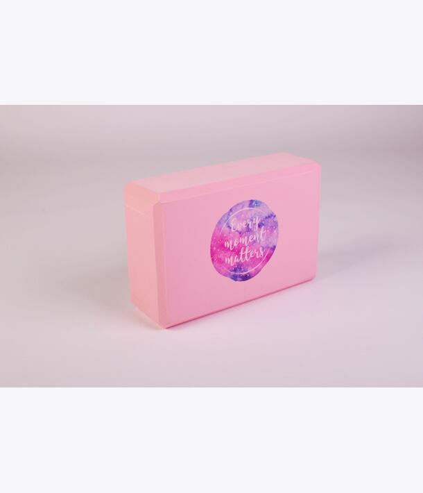 Cihlička na jógu růžová EVERY MOMENT MATTERS