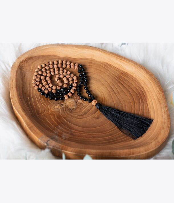 Meditační mala - onyx a rudraksha
