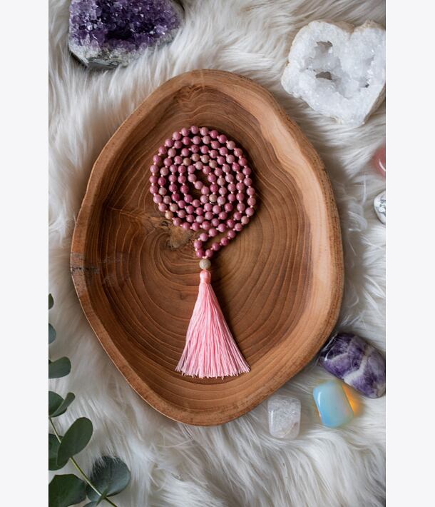 Meditační mala - Rodonit se stříbrným logem (Ag 925/1000)