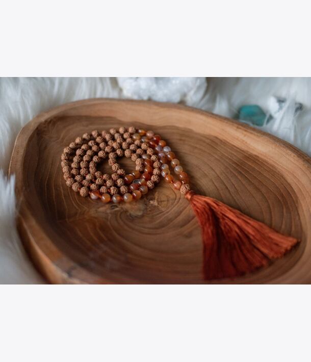 Meditační mala - karneol a rudraksha