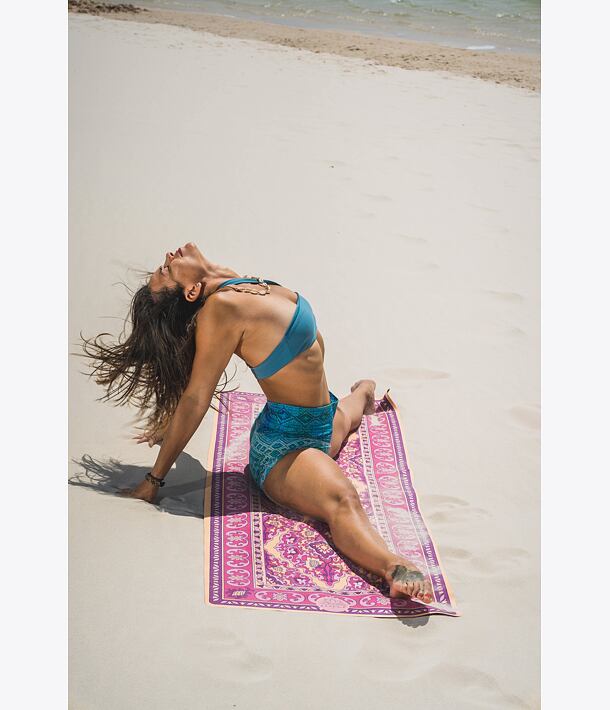 jógová podložka orientální koberec na jógu vínová bordó se vzorem