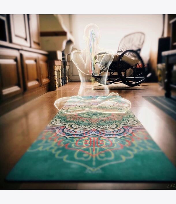 YOGGYS [SUCCULENT MANDALA] zelená designová jógová podložka s mandalou 