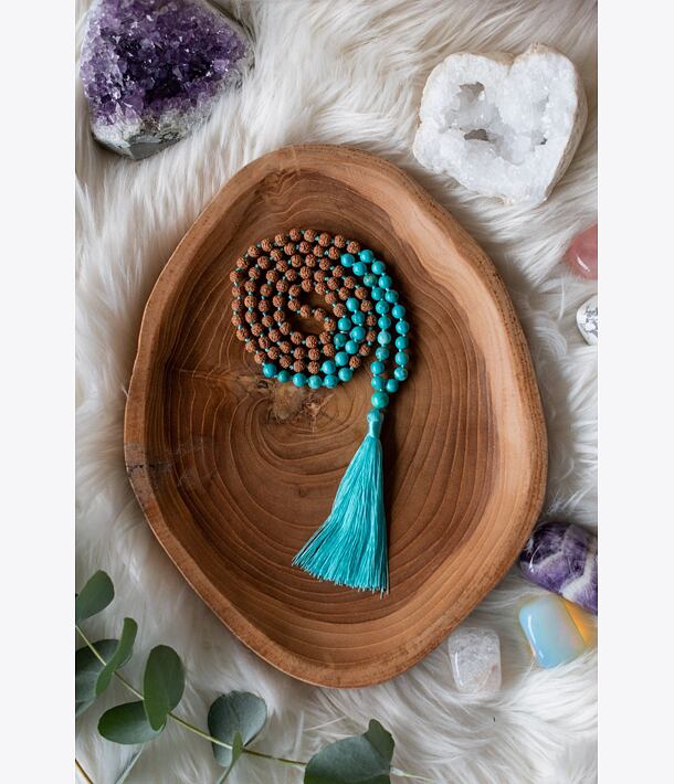 Meditační mala - Tyrkys a Rudraksha se stříbrným logem (Ag 925/1000)