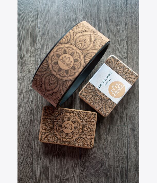 Cihlička na jógu korková NEW MANDALA