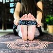 YOGGYS - YOGA STRETCHING STRAP [HAMSA], paschimottanasana