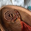 Meditační mala - karneol a rudraksha