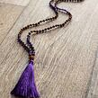 YOGGYS meditační mala - angelit a rudrakša PURPLE