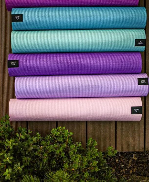 PODLOŽKA NA JÓGU PRO ZAČÁTEČNÍKY